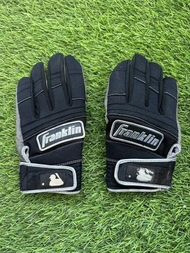 Използваните ръкавици за игра Хосе Рамиреса Кливланд Гардиън плейофите 2022 с автограф - Използваните ръкавици за игра MLB