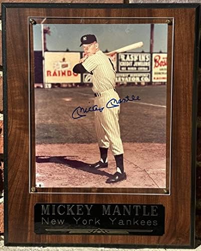 Плака с автограф от Мики Мэнтла Ню Йорк Янкис, размер 8х10 см, с табелка за броене на точки - Снимки на MLB с автограф