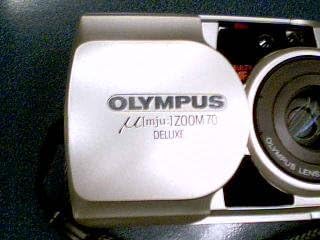 Olympus MMJ M [mju:] Olympus MJU Zoom 70 Deluxe 35 мм всепогодная камера с обектив Olympus Zoom 35-70 mm (версия златист цвят)